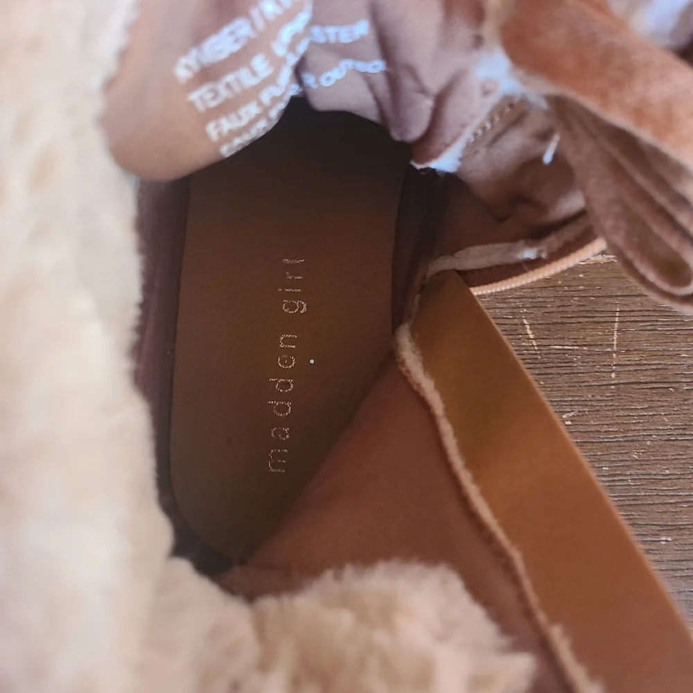 Madden Girl Kymber Ankle Boots Caramel Side Zip Faux Fur Boots Size 8.5